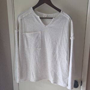 White/Oatmeal Long Sleeve V-Neck Top
